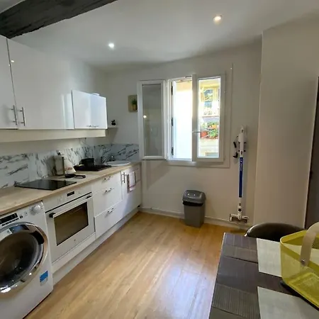 The Cozy! Air-conditioned Centre With One Bedroom Holiday home *