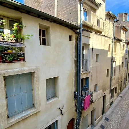 The Cozy! Air-conditioned Centre With One Bedroom