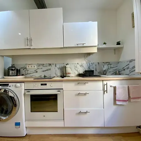 Holiday home The Cozy! Air-conditioned Centre With One Bedroom