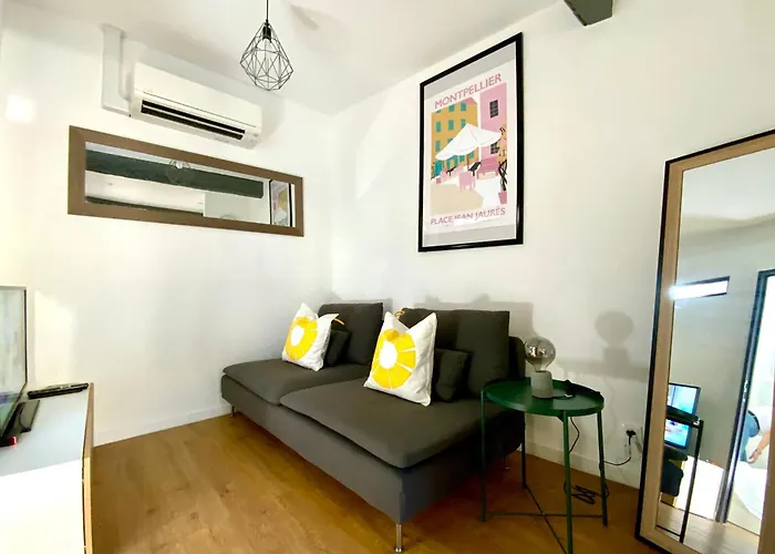 Holiday home The Cozy! Air-conditioned Centre With One Bedroom